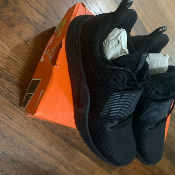 BRAND NEW NIKE WOMENS IN SEASON TR 9 TRAINING SHOE - Picture 9 of 11